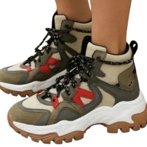 Javi Rescue (GS) Youth o men 7Y, Women 8.5. New With box.